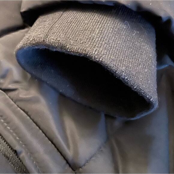 Torrid puffer w fur hood - Picture 5 of 10